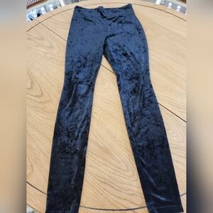 Black‎ Velvet Feel Leggings